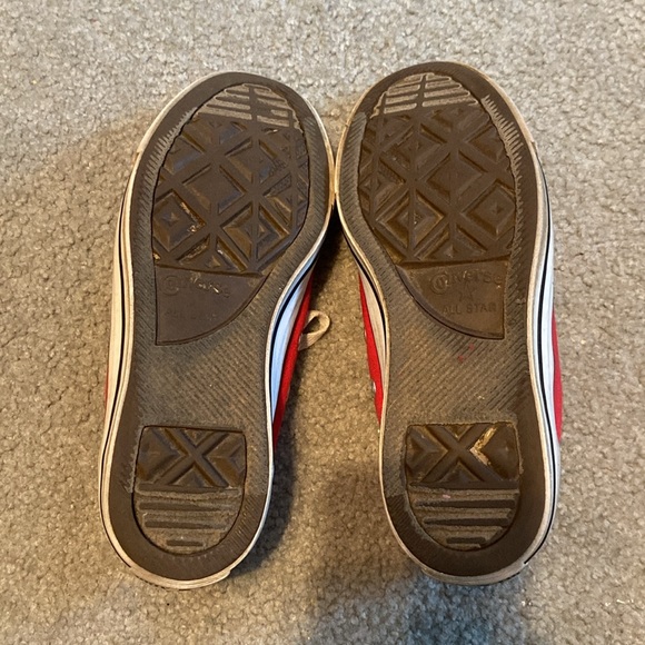Red Converse - Picture 7 of 7